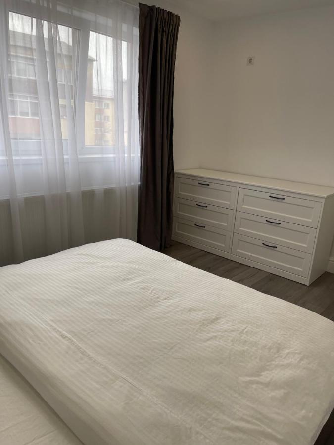 Apartament Emma Targoviste Exterior photo